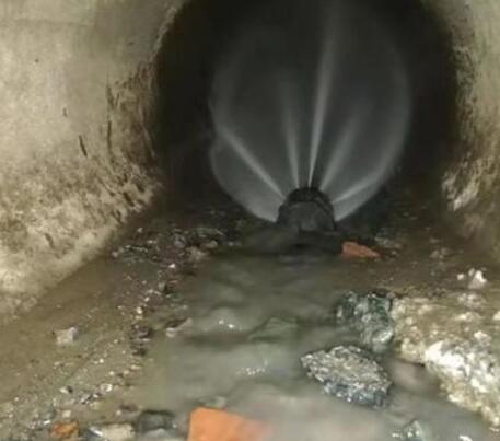 普兰店市政管道清淤